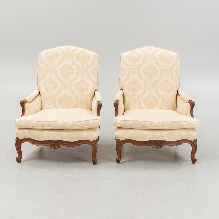 A pair of Louis XV armchairs, second half of the 18th century.