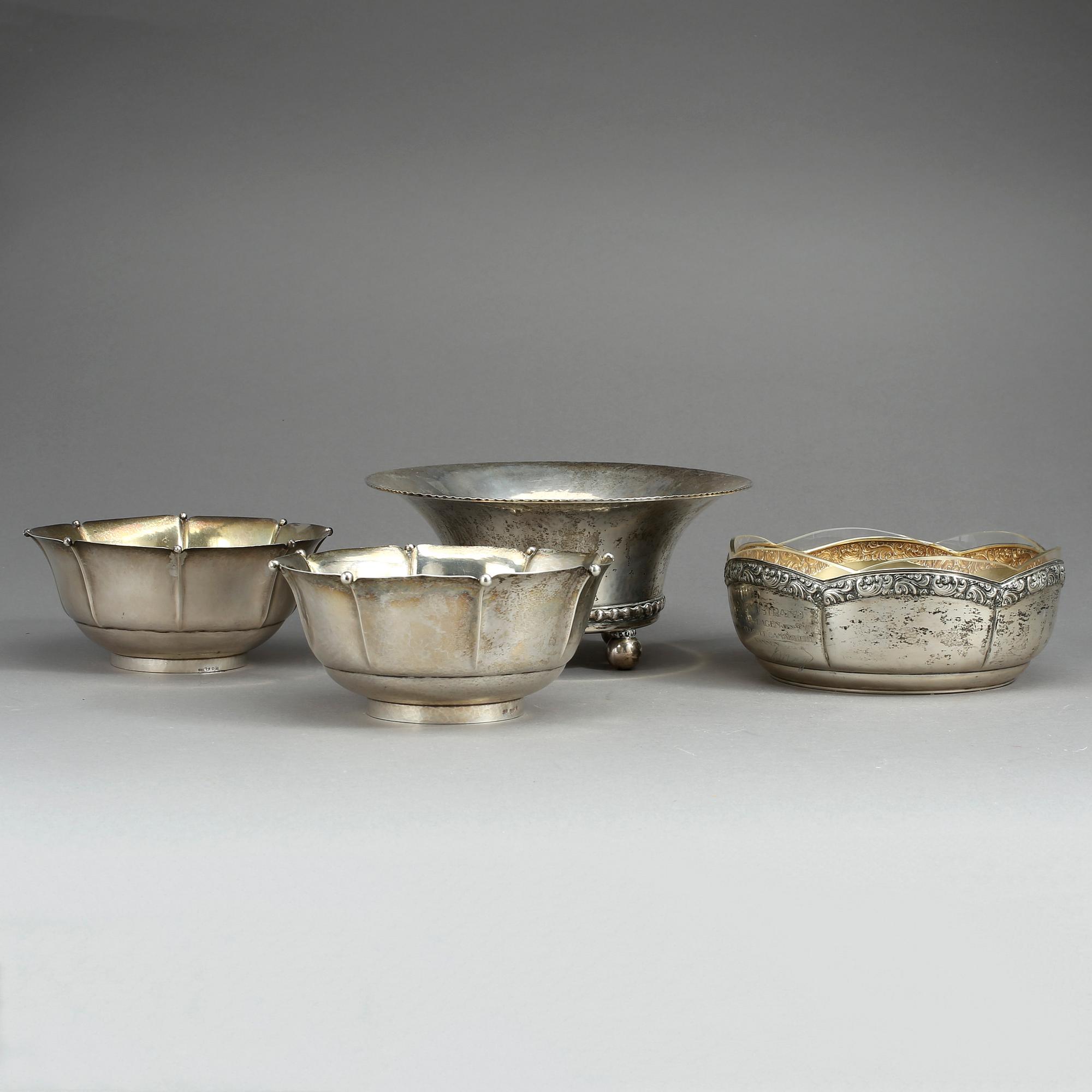 SKÅLAR, 4 st, silver, 1900-tal, bla Stockholm. Vikt ca 1046 gram.