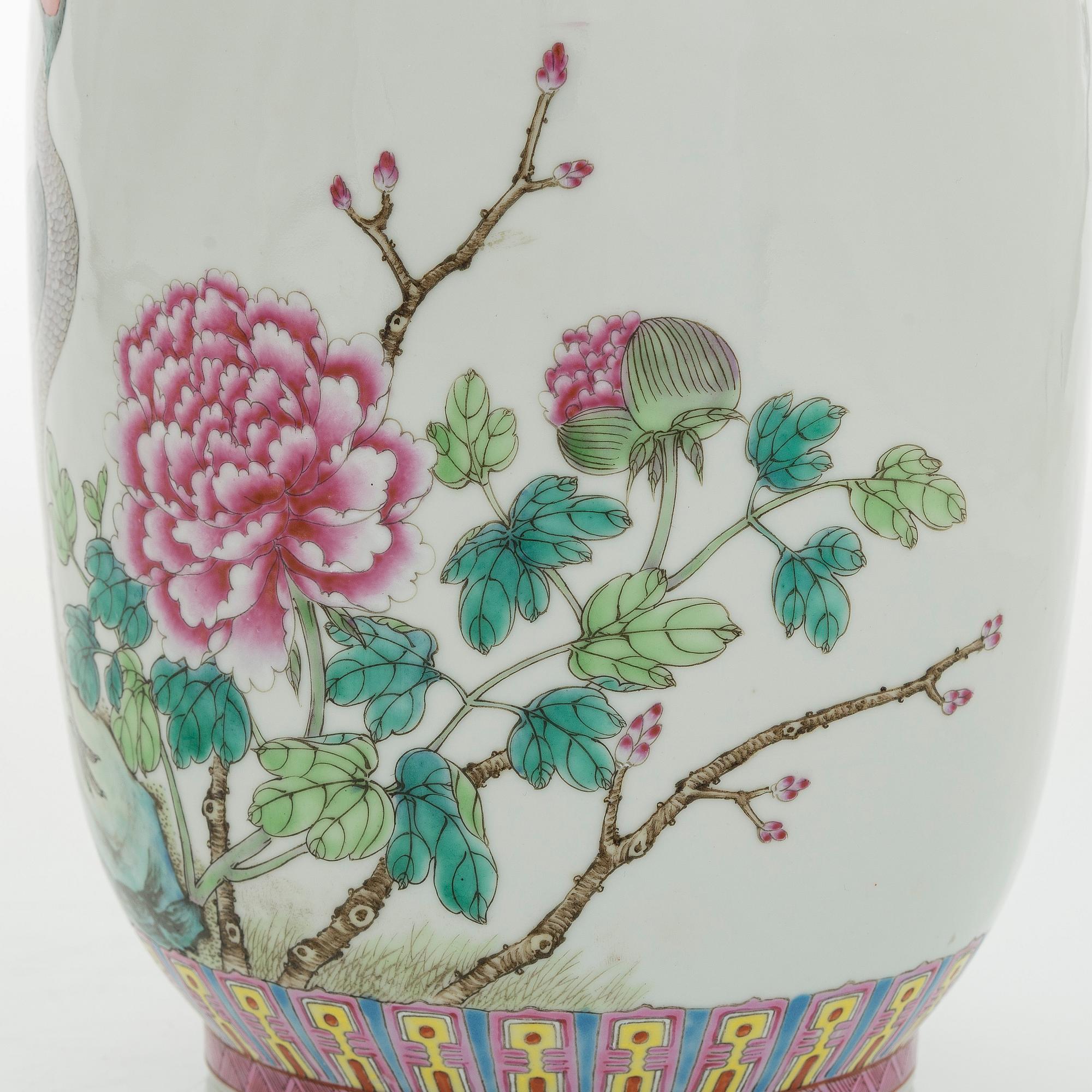 Vase and bowls 2 pcs, China.