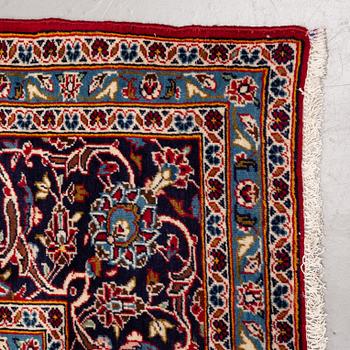 A carpet, Kashan, ca 386 x 286 cm.