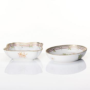 Two Royal Copenhagen 'Flora Danica' bowls, Denmark, 20th Century.