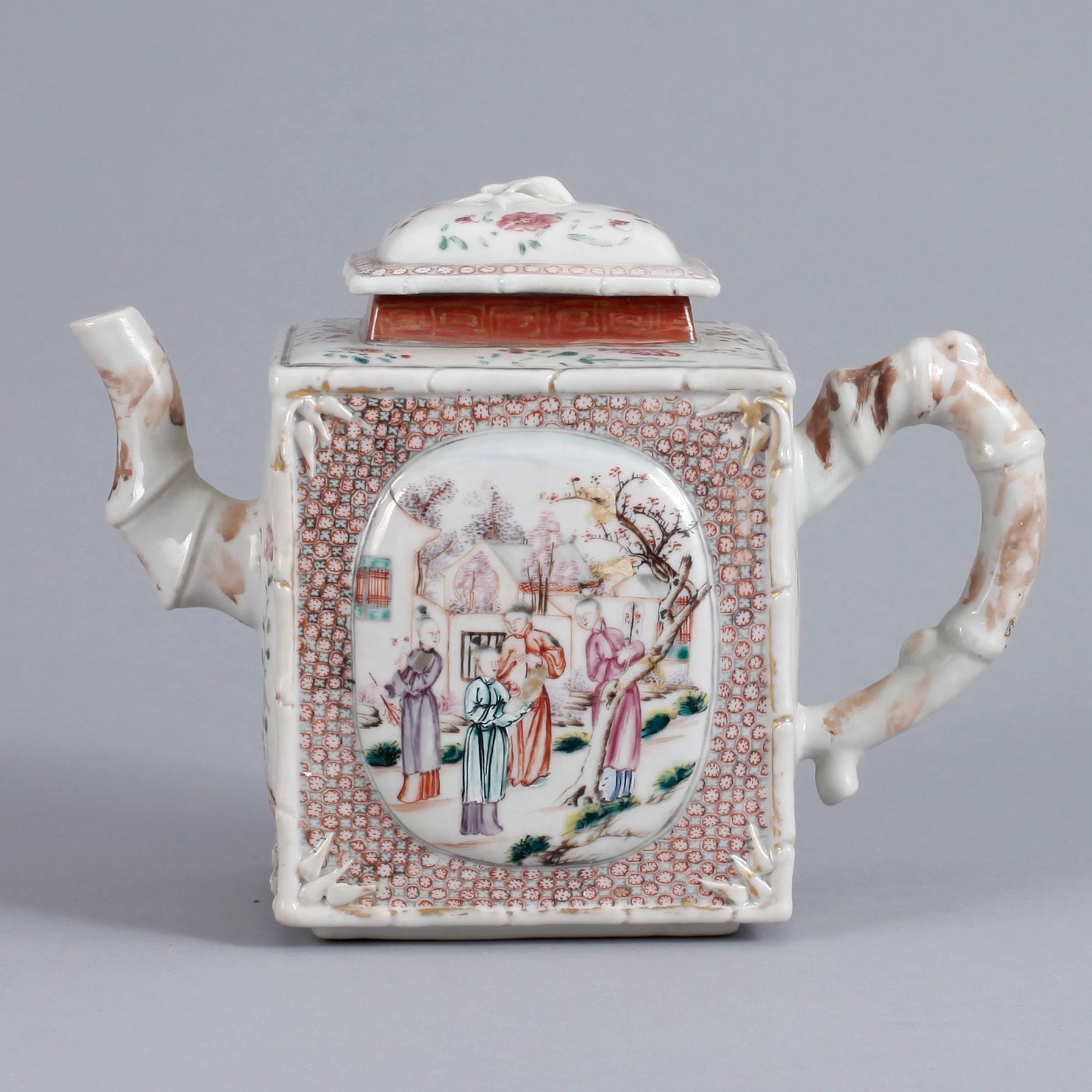 TEKANNA, porslin, Kina ,sannolikt Jiaqing, 1795-1820).