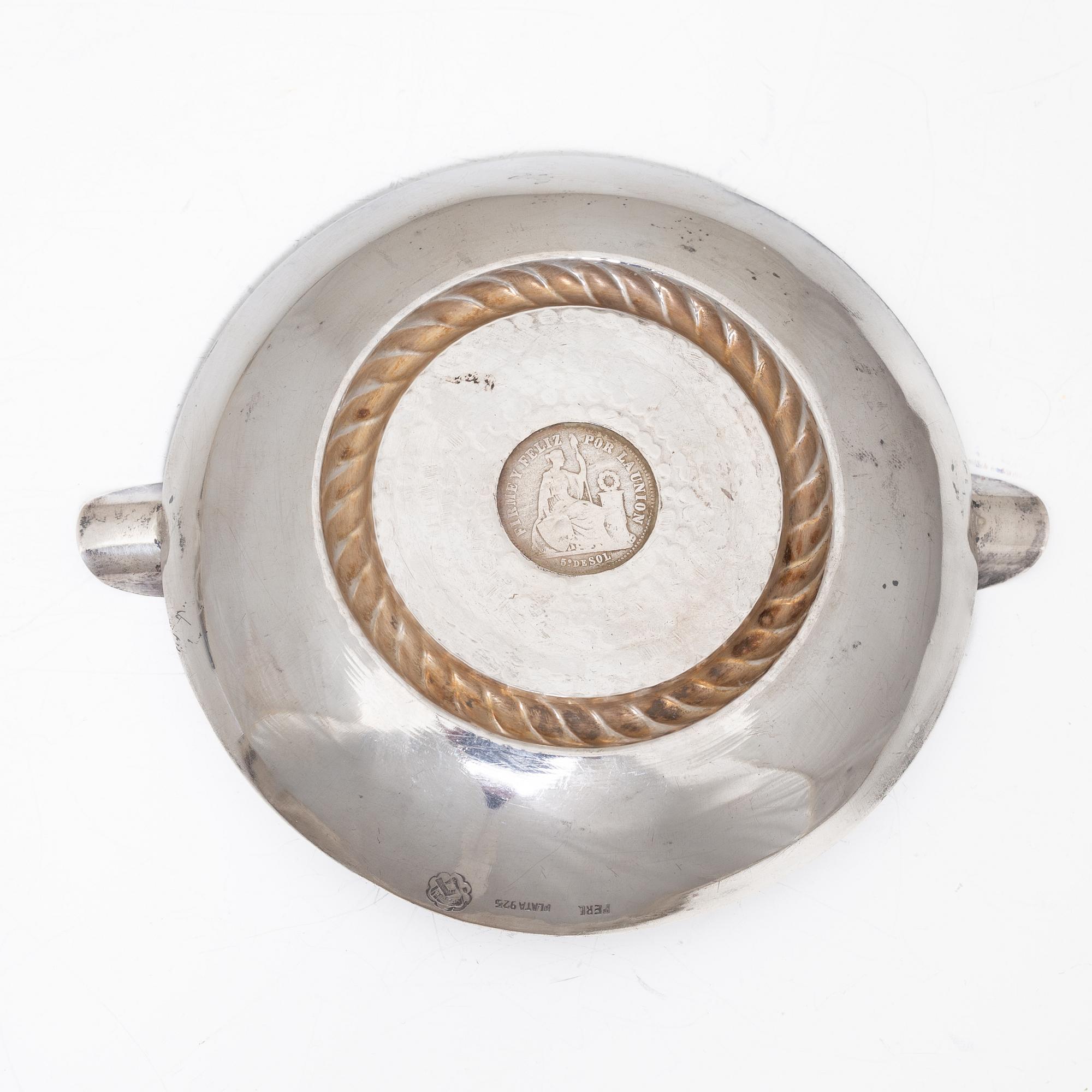 Ashtray, sterling silver, Peru, 20th century.