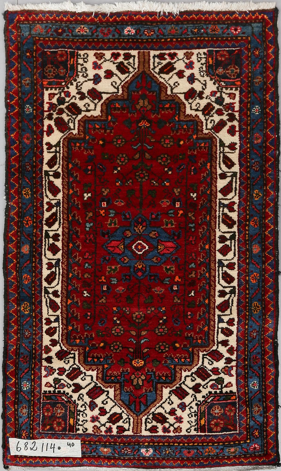 MATTA, orientalisk. Ca 123 x 80 cm.