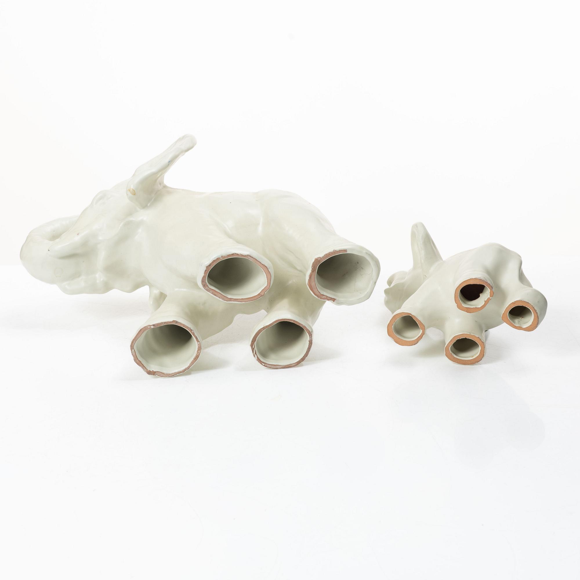 Vicke Lindstrand, Elefanter, 4 st. Keramik, Anna-Lisa Thomson. Upsala Ekeby. 10930-50-tal.