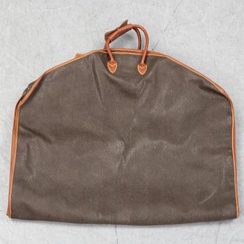 Mulberry, garment cover.