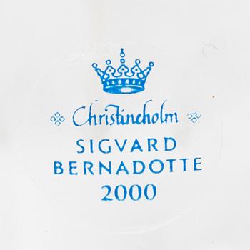 Sigvard Bernadotte, A 314 piece dinner and coffee service, “Marianne Royal Blue”, Christineholm/Fyrklövern, 2000.