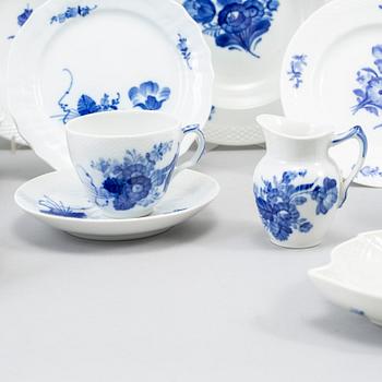 40 pcs of porcelain from Royal Copenhagen.