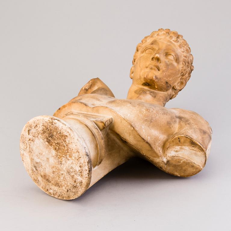 SKULPTUR, gips, efter av antik förlaga, 1900-talets början.