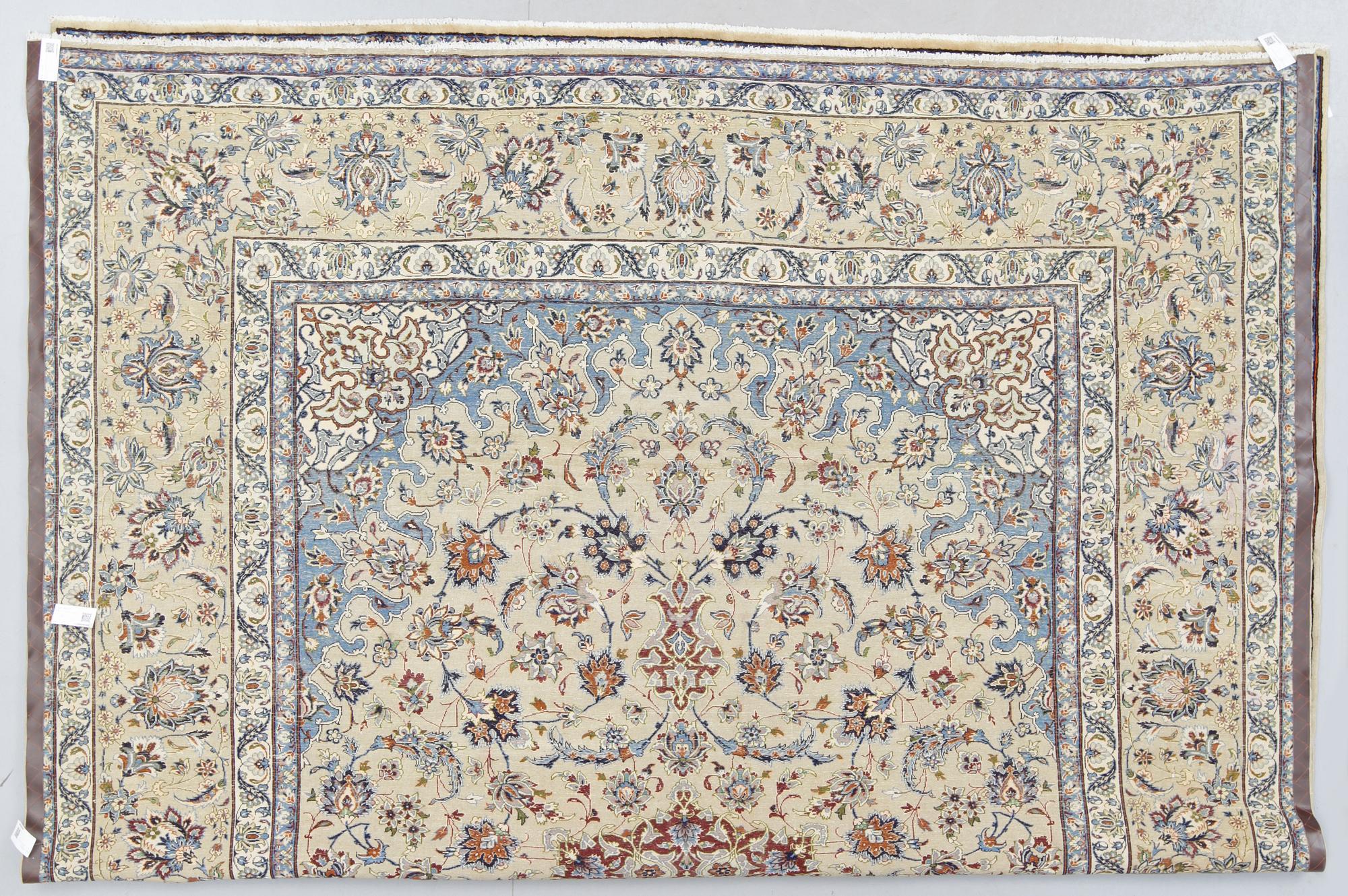MATTA, sannolikt Isfahan, Ca 388x295 cm.