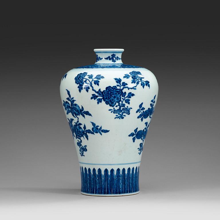 A well painted Ming style blue and white Meiping vase, Qing dynasty, with Qianlong seal mark (1736-95).