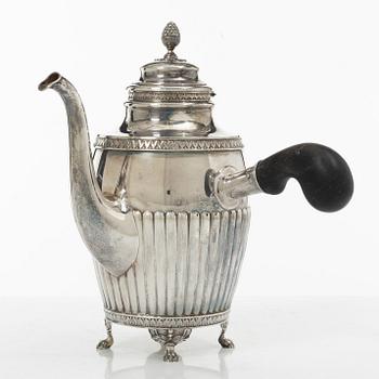 A Swedish silver coffee pot, KG Markströms Guldsmeds AB, Uppsala, 1931.