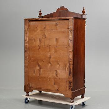 CHIFFONJE, 1800-talets andra hälft.