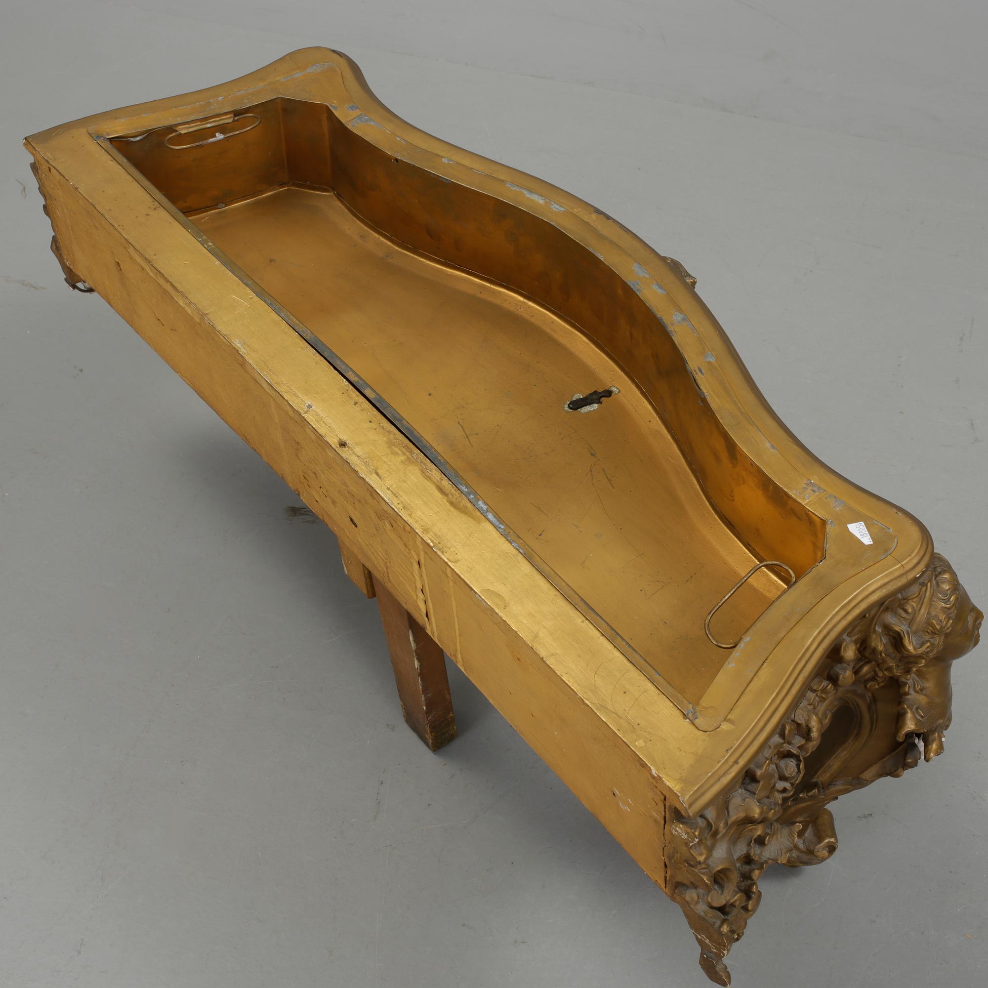KONSOLBORD, eklektisk stil, sannolikt Tyskland, 1900-talets  början.