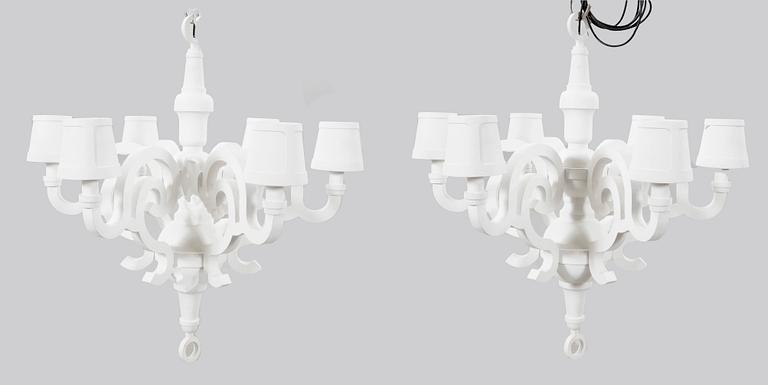Studio Job, a pair ceiling chandelier, "Paper chandelier L" for Moooi 2000s.
