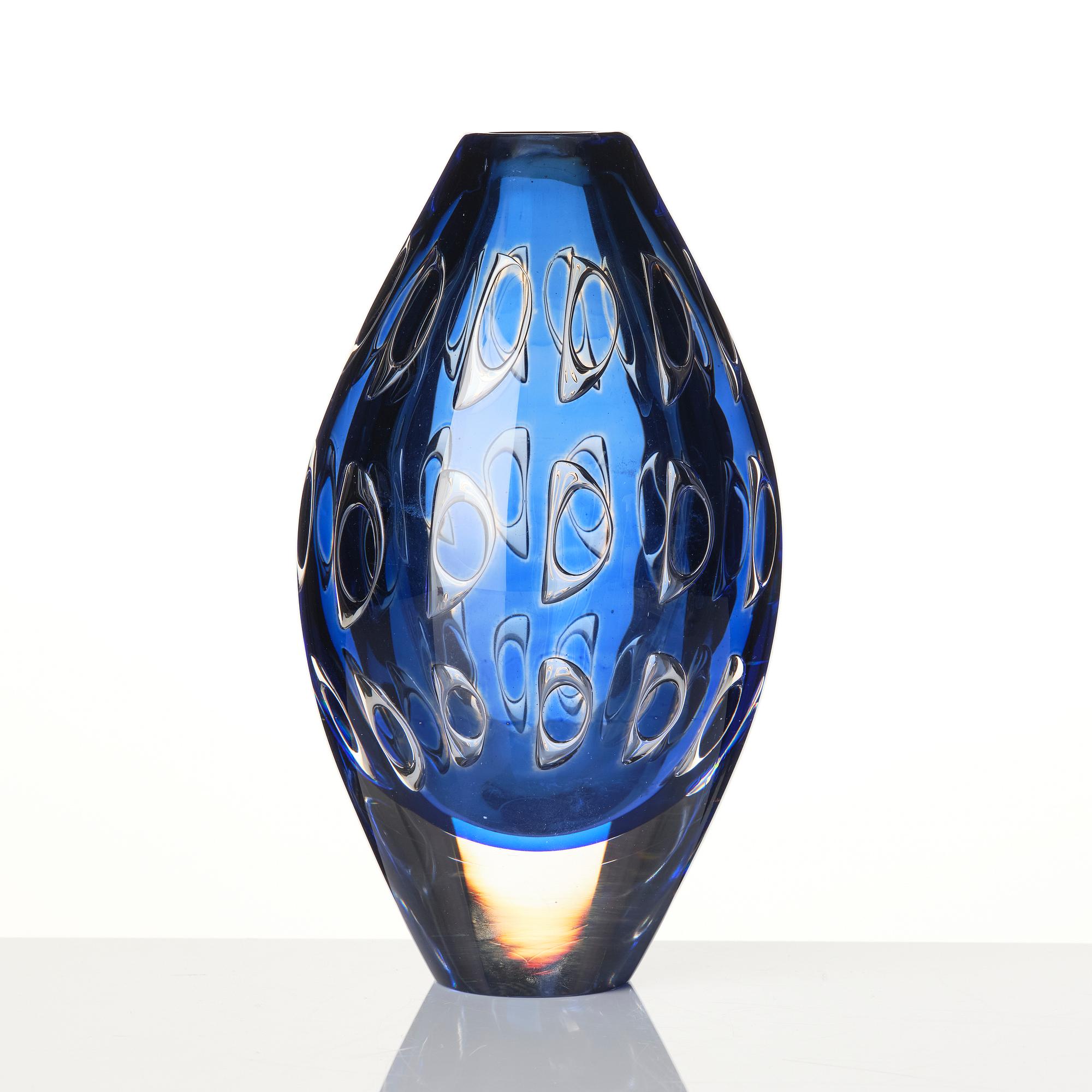 Ingeborg Lundin, a vase, Ariel, Orrefors, 1961.