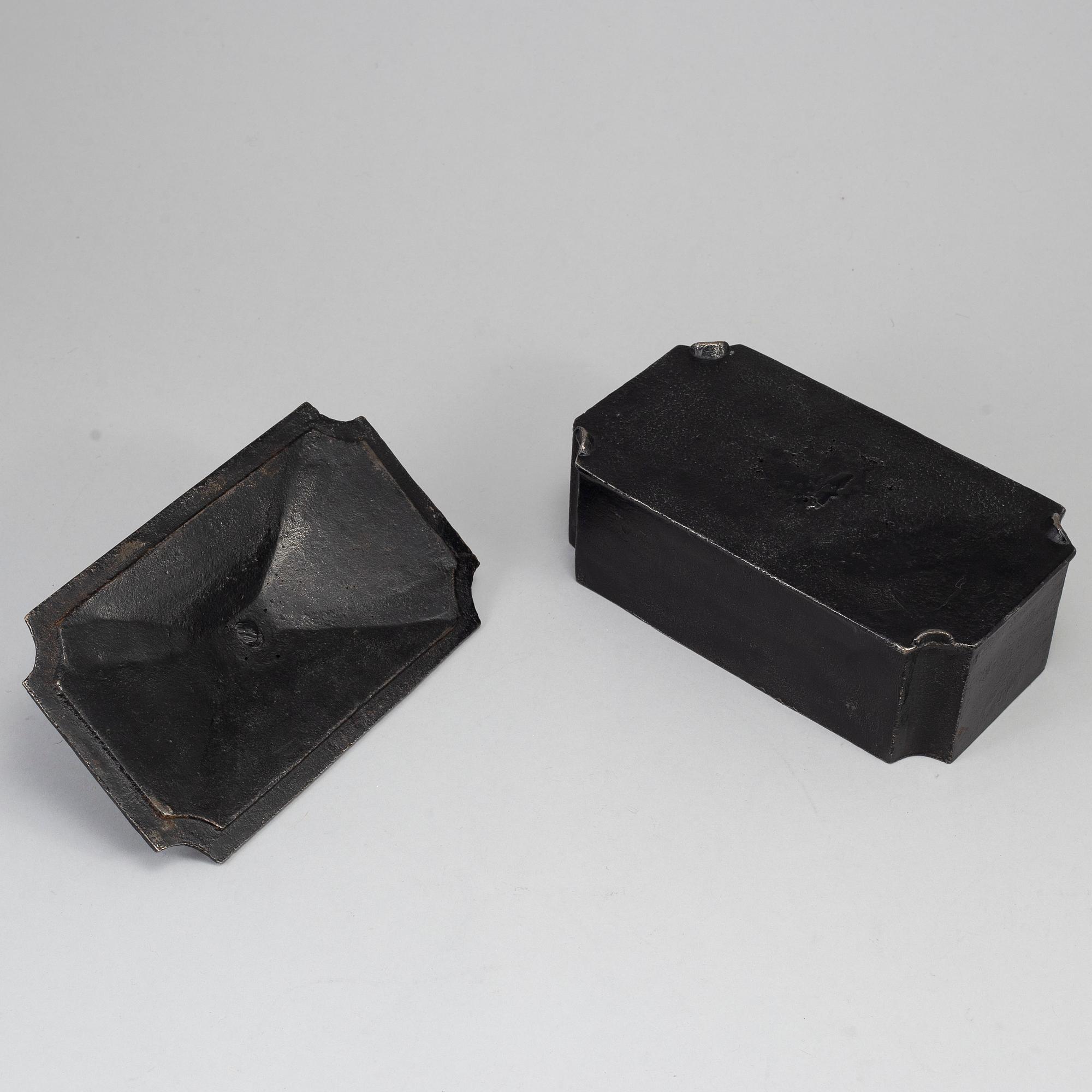 An Empire cast iron box, first half of the 19th century.