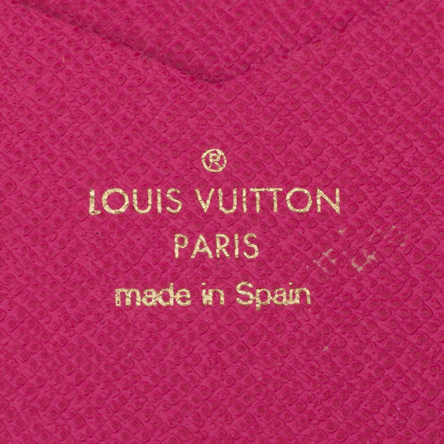 A Louis Vuitton Iphone, 6,7,8 mobile folio.