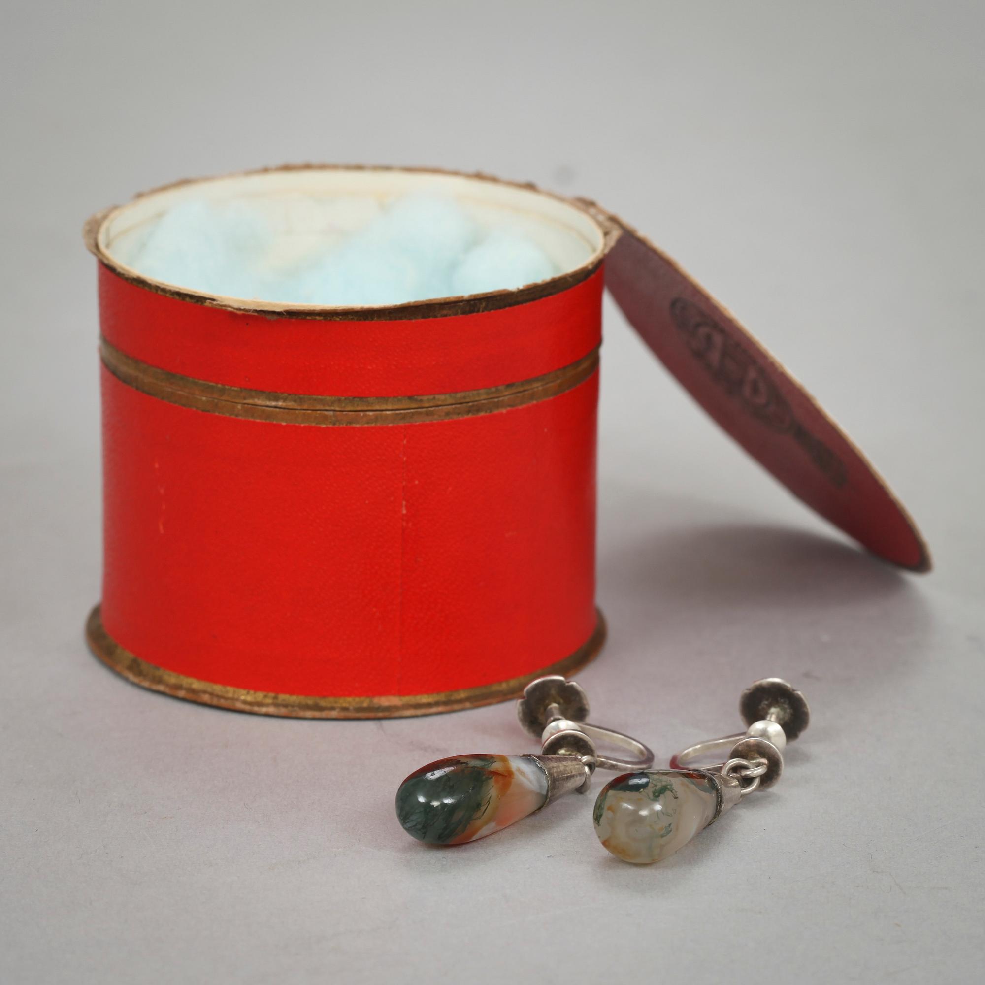 ÖRHÄNGEN, silver och droppstensformade flerfärgade stenar, Wiwen Nilsson, Lund 1969. Vikt tot 5 g.