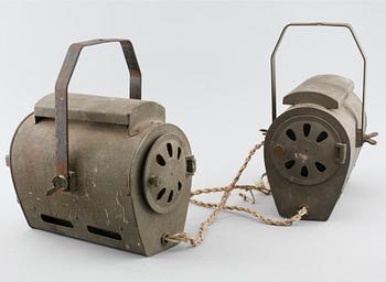 TEATERLAMPOR, ett par, 1900-talets första hälft.
