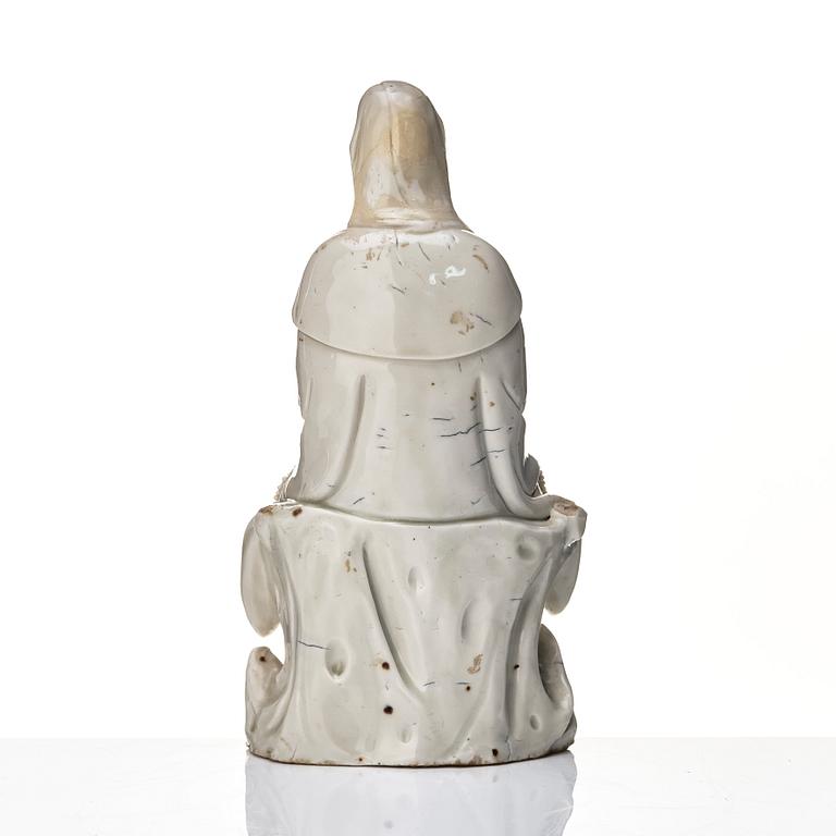 A Chinese blanc de chine figure of Guanyin, Qing dynasty, 18th Century.