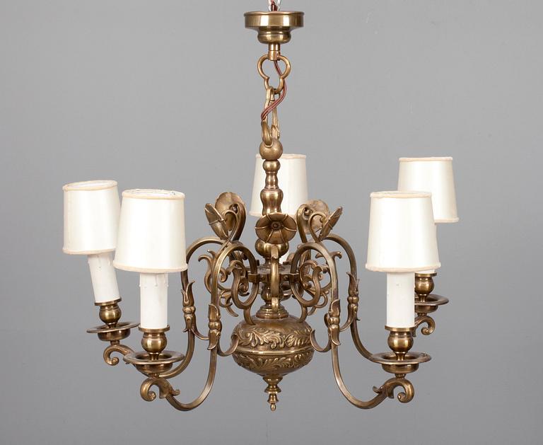 TAKKRONA, barockstil, 1900-talets första hälft. Höjd 67 cm.