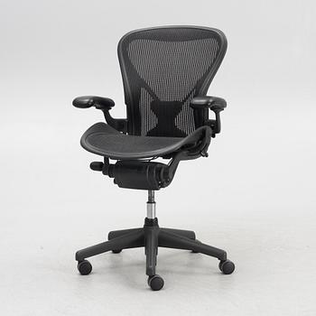Don Chadwick/Bill Stumpf, desk chair, "Aeron", Herman Miller.