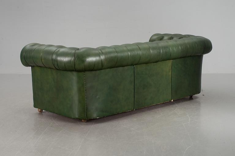 SOFFA, chesterfieldmodell, 1900-talets andra hälft.