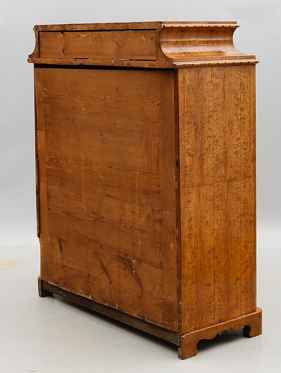 CHIFFONJÉ, 1800-talets mitt.