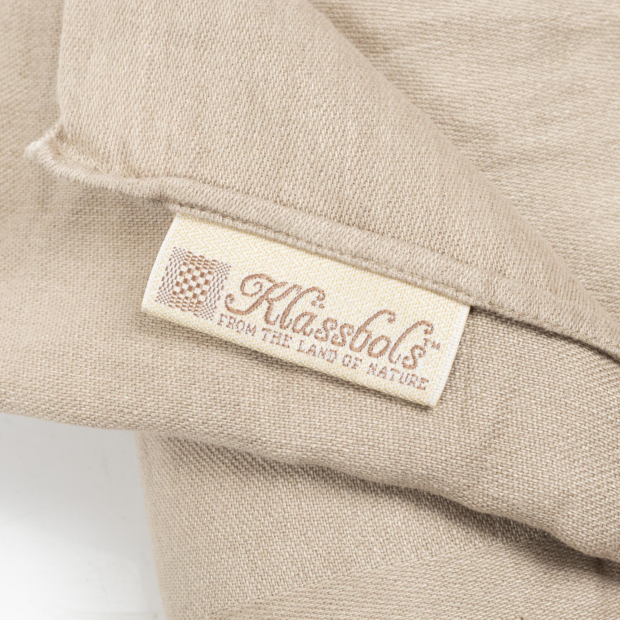 Ingrid Dessau, among others, tablecloths, 2 pcs including one "Nobel" and napkins, a pair, Klässbols Linen Weaving.