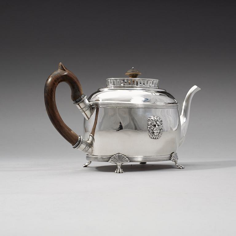 A Swedish 19th century silver tea-pot, Daniel Hallman, Stockholm 1815.