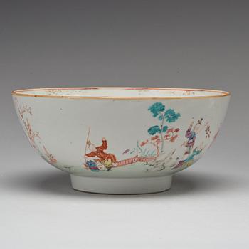 A famille rose punch bowl, Qing dynasty, Qianlong (1736-95).