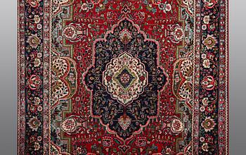 Matto, Tabriz, ca 295 x 195 cm.