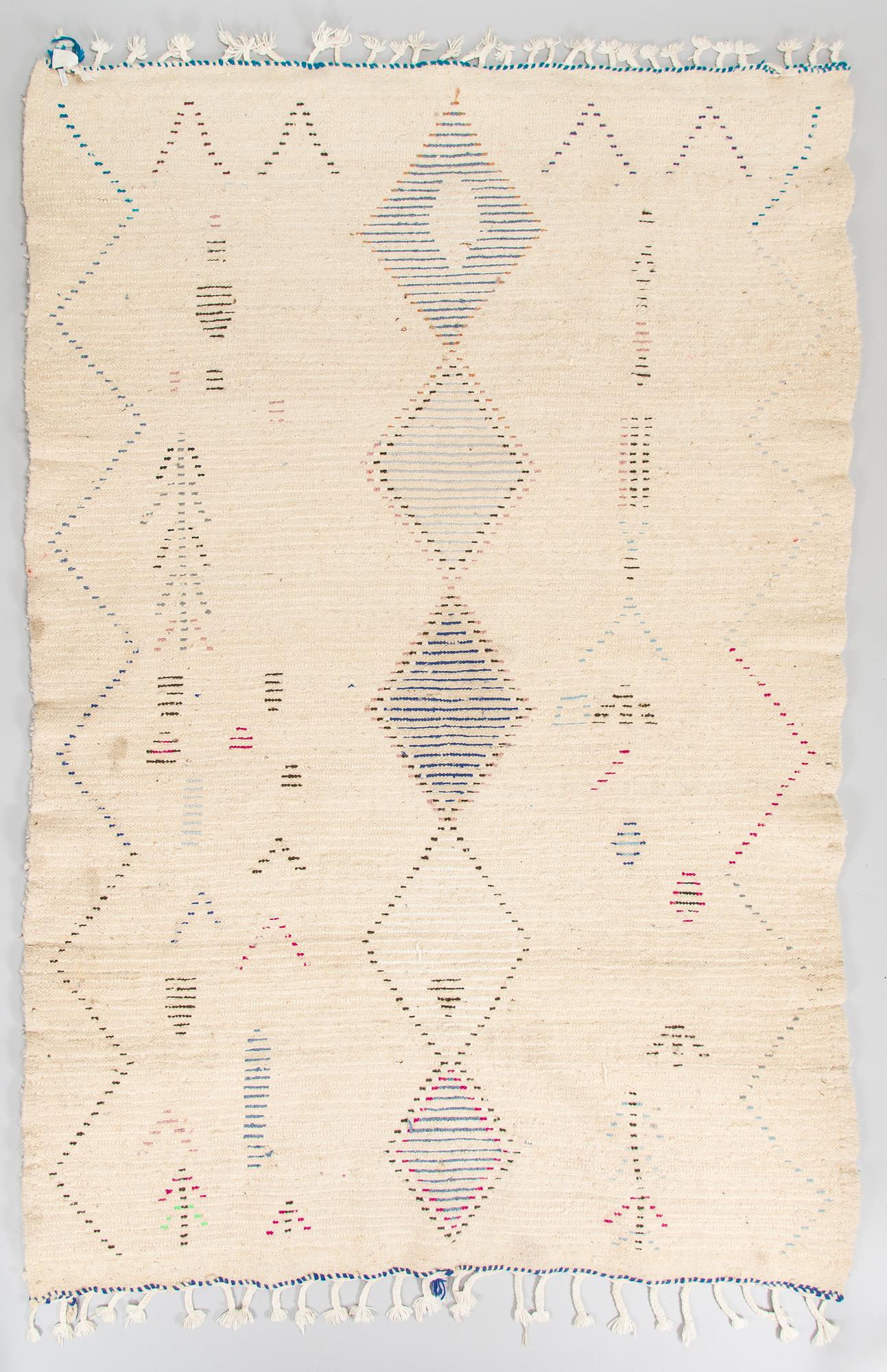Rug, Morocco. Approx. 243 x 160 cm.