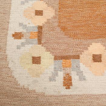 A flat weave signed GG, probably Gitt Grännsjö-Carlsson, second half of the 20th century, 233 x 170 cm.