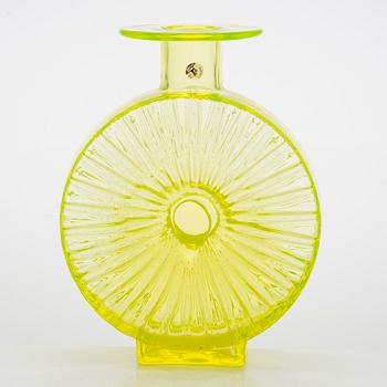 Helena Tynell, flaska, "Solflaskan" Riihimäen Lasi Oy. I produktion 1964-1974.