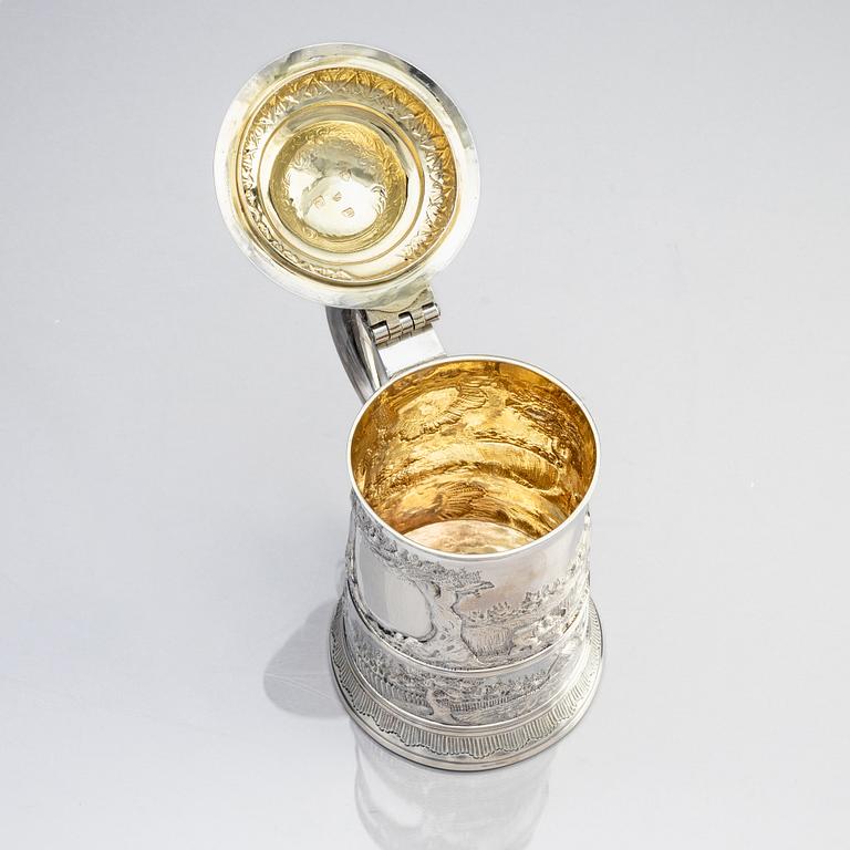 An English 18th century silver beaker, mark of Thomas Whipham & Charles Wright, London 1755.