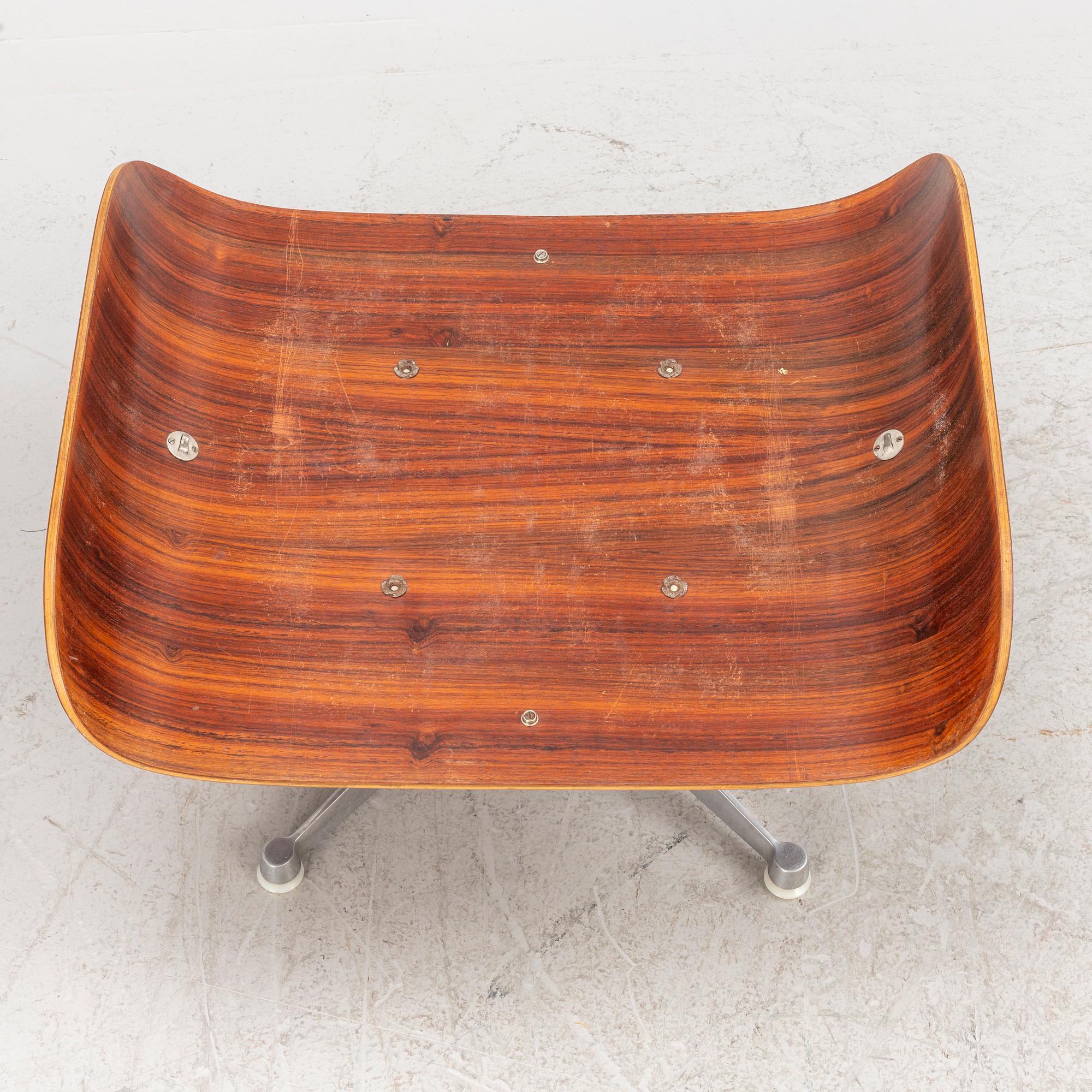 Charles & Ray Eames, armchair and footstool, "Lounge chair" for Herman Miller 1960s.