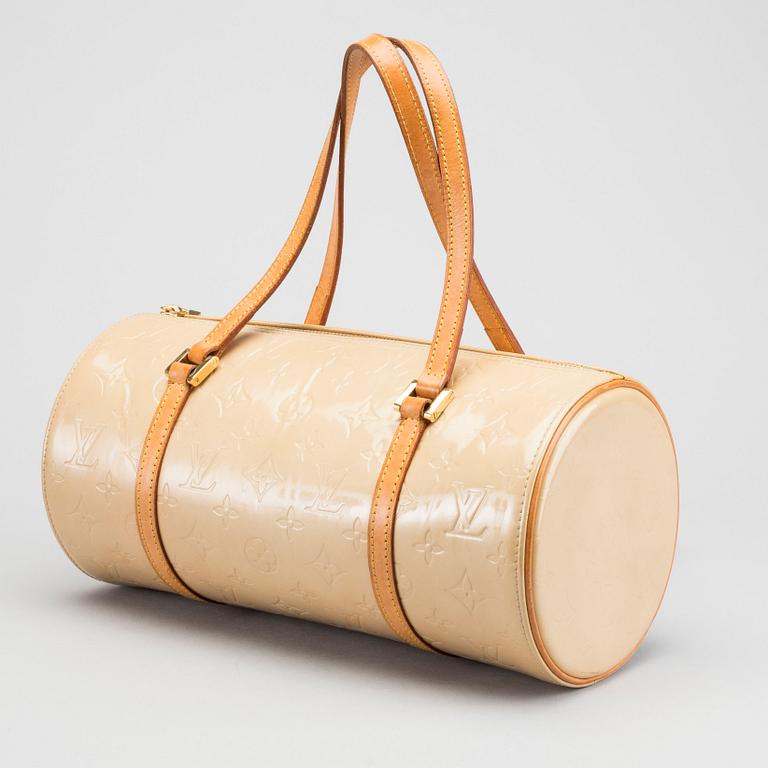 A LOUIS VUITTON BEDFORD VERNIS BAG.