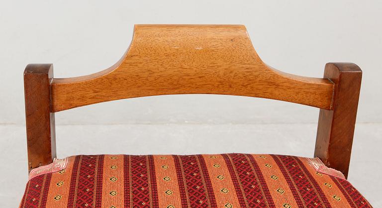 TABURETTER, ett par, Karl Johan, 1800-talets första hälft.
