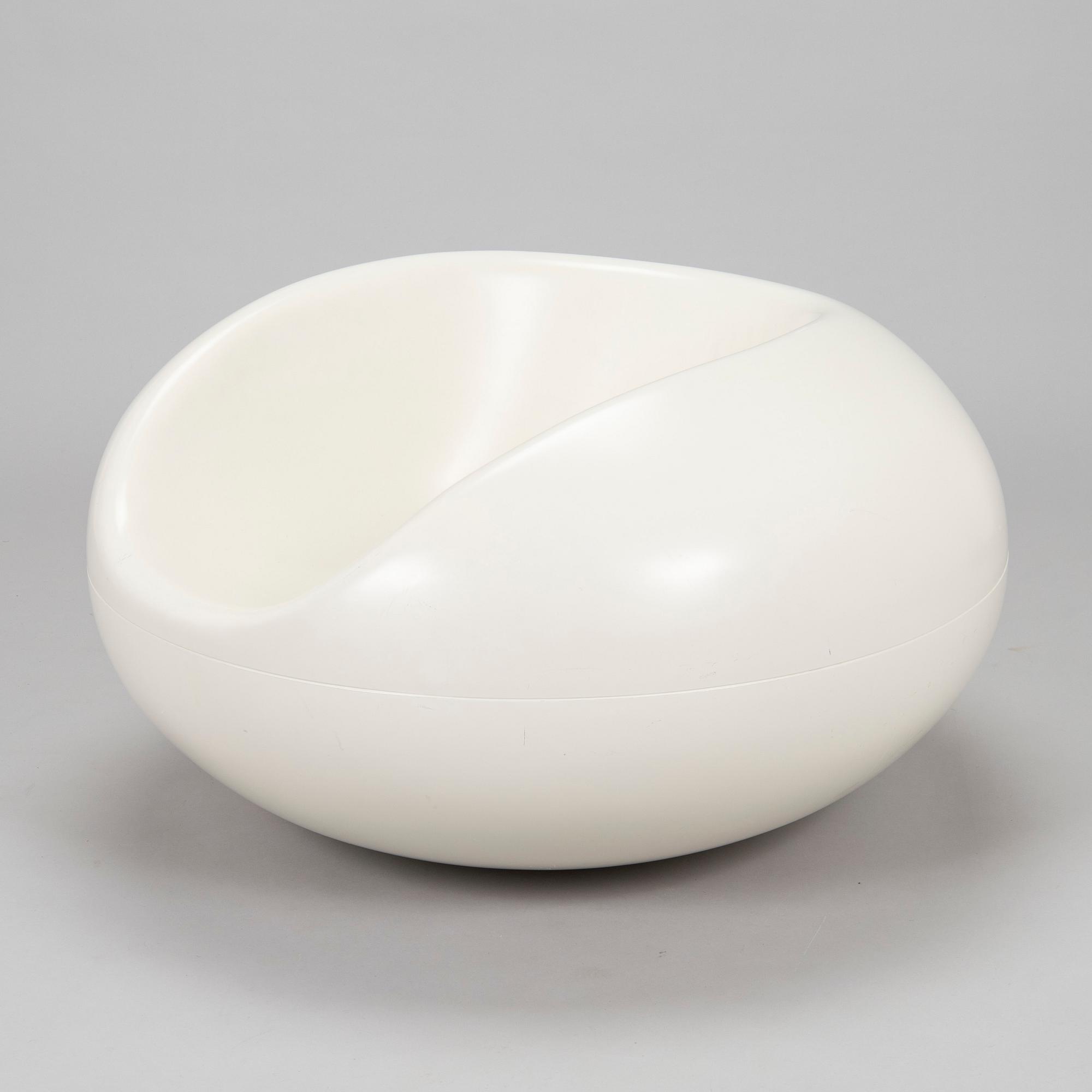 Eero Aarnio, fåtölj, "Pastilli". Tillverkad av Asko eller Adelta, formgiven 1967.