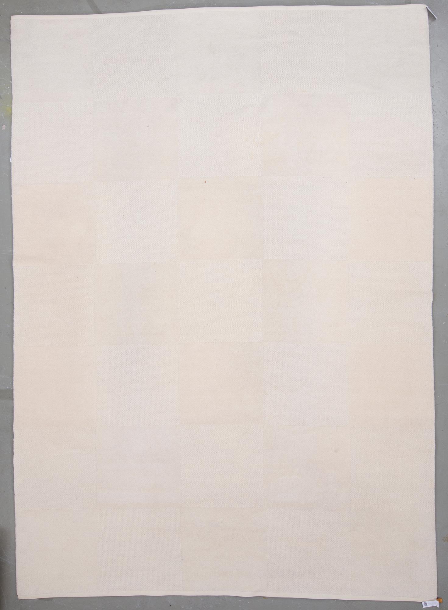 MATTA, handtuftad och skaftvävd. "Fasett", Gunilla Lagerhem-Ullberg, Kasthall. Ca 352x252 cm.