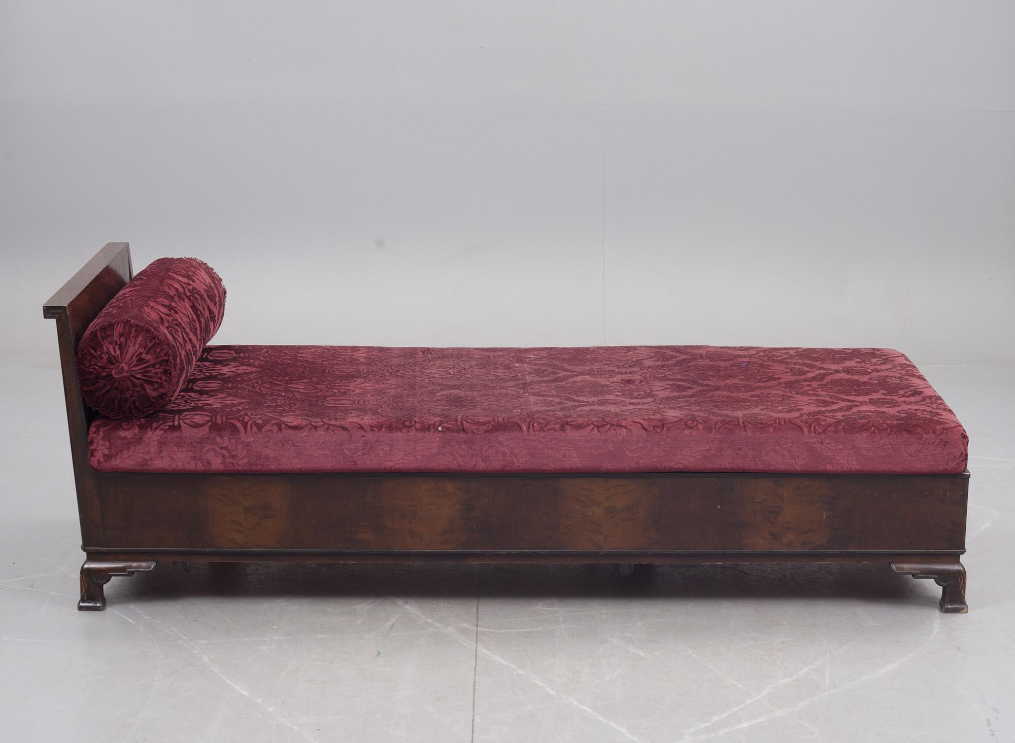 DAGBÄDD, Art deco, 1900-talets första hälft.