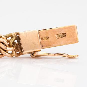A 14K gold necklace. Russian hallmarks.