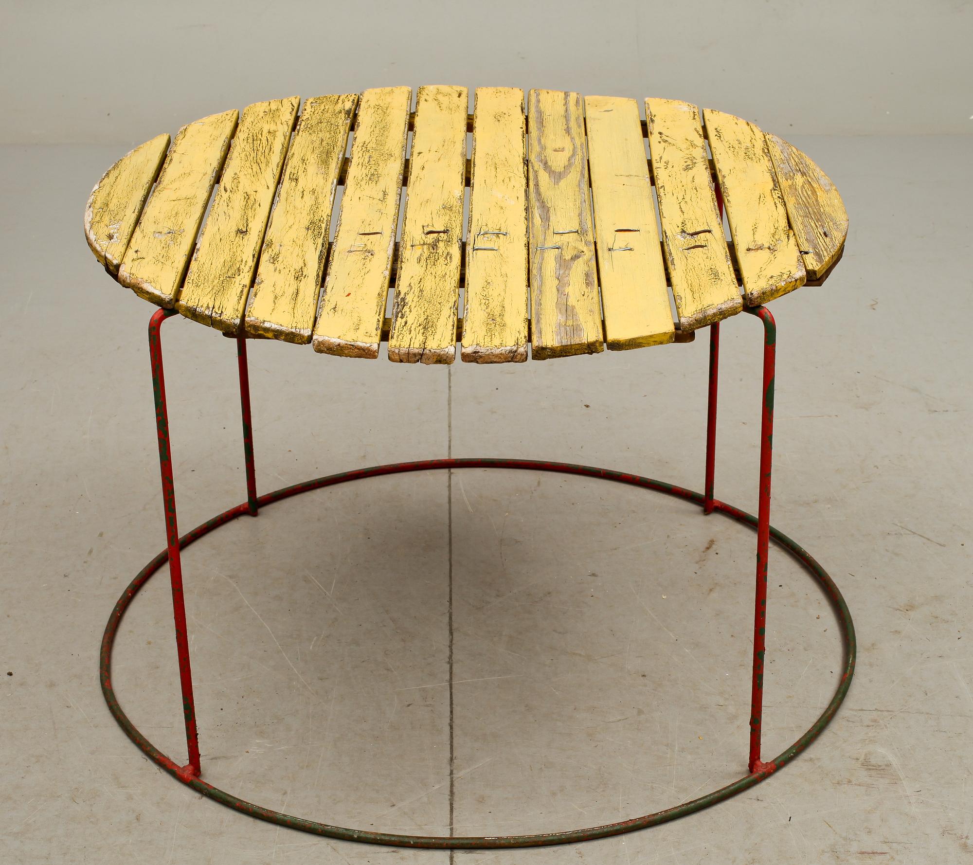 TRÄDGÅRDSMÖBLEMANG, 5 delar, 1900-talets mitt.