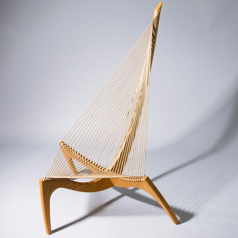 A JØRGEN HØVELSKOV, nojatuoli, "Harp Chair", Christensen & Larsen, Tanska 1980-luku.