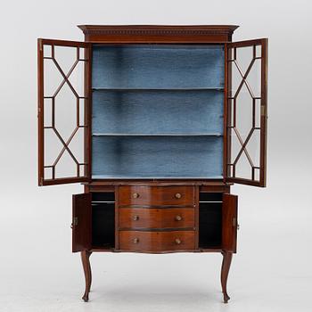 A cabinet, England, around 1900.