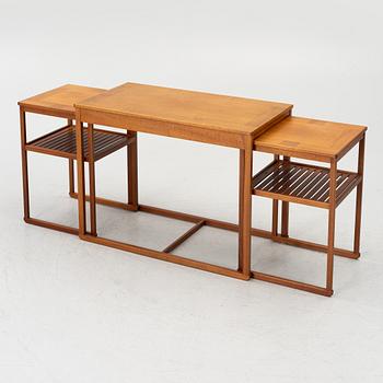 Carl Malmsten, Nest of tables, 3 pieces, “Släden”, jubilee model, 1988, no. 157.