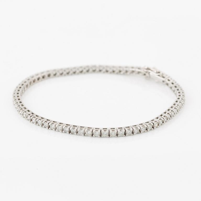 Tennis bracelet, 18K white gold set with brilliant-cut diamonds, accompanied by HRD report.