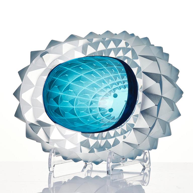 Mårten Medbo, a cut glass bowl, "Core", ed. 1/4, Ajeto Glassworks, Nový Bor, Czech Republic, 2010.